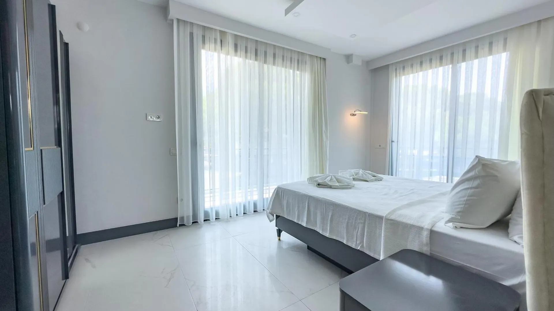 Capella Villas Φετιγιέ