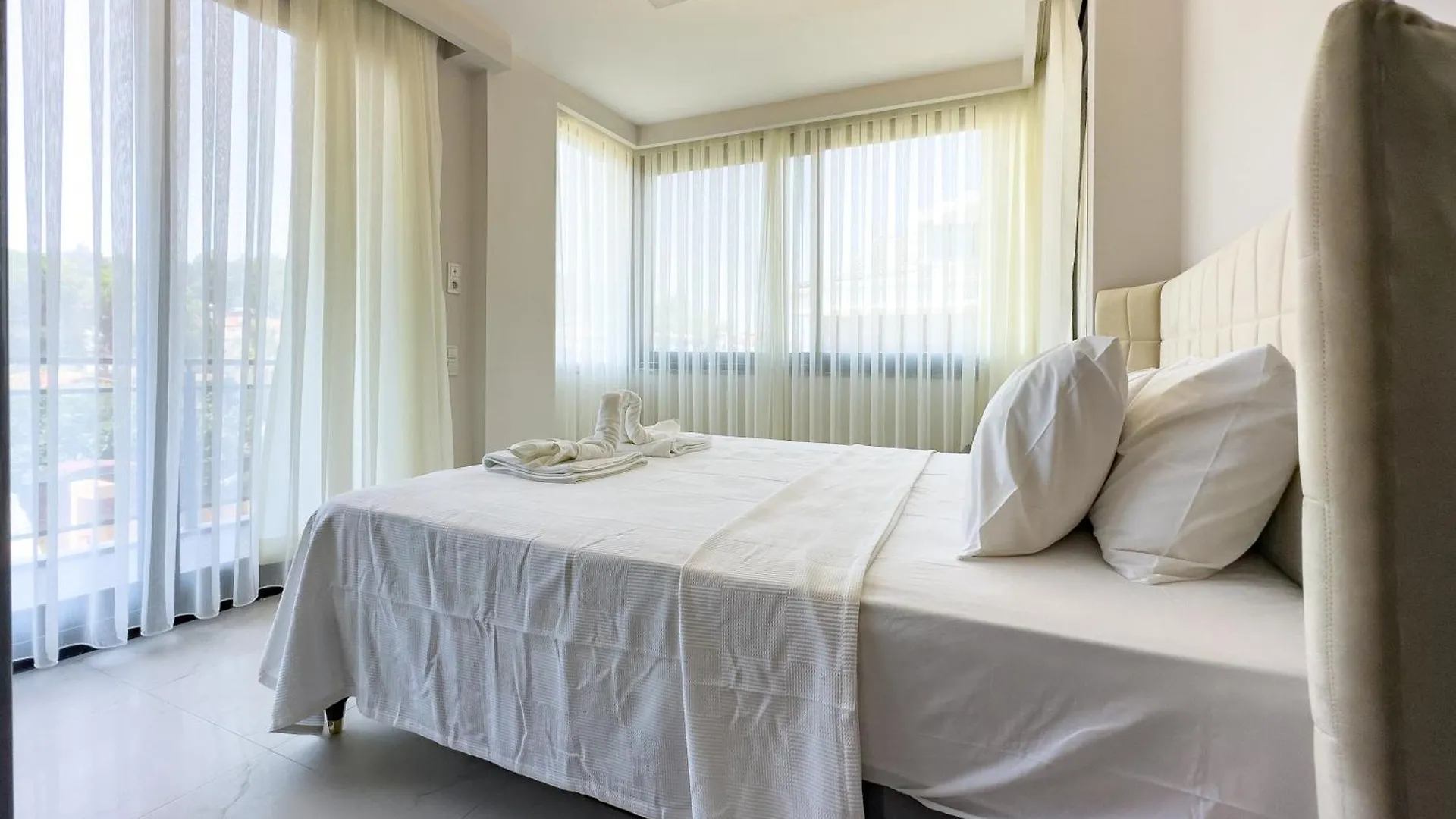Capella Villas Φετιγιέ